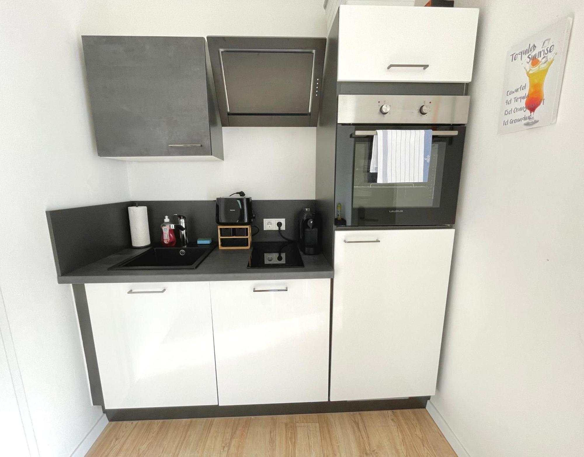 Contactless Self-check-in - Stayhere Studio 5